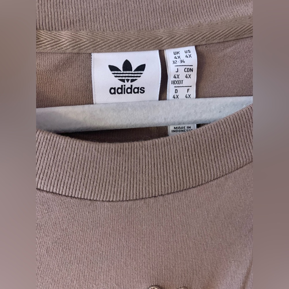 Adidas Top - Picture 4 of 12